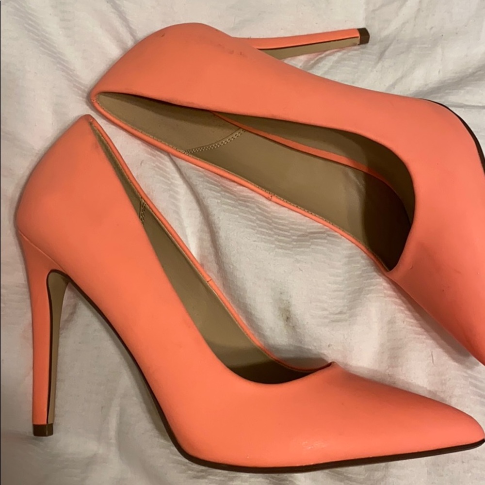 Hot pink pointed heels